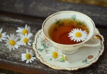 Jak zaparzyć herbatę sypana bez?